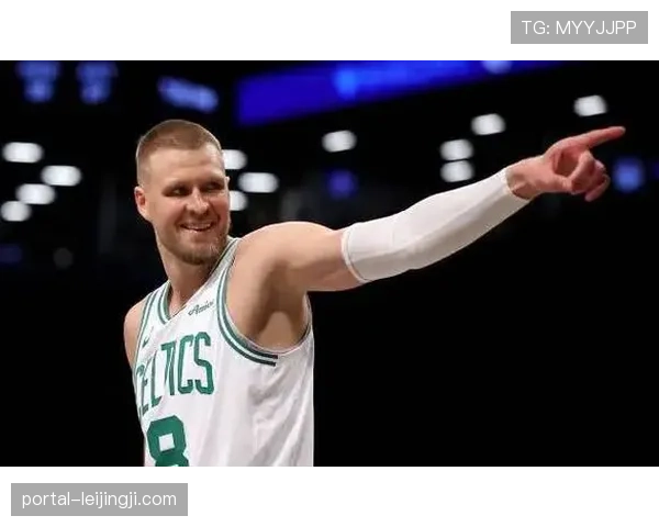 勇士波尔津吉斯30分8篮板 内线支柱成进攻端稳定输出点